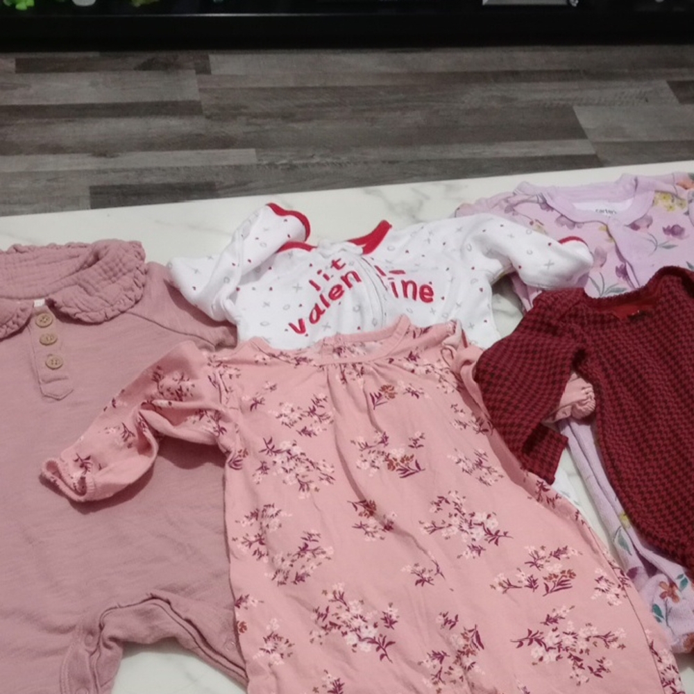 Adorable Baby Onesie Set in Pink and Red
